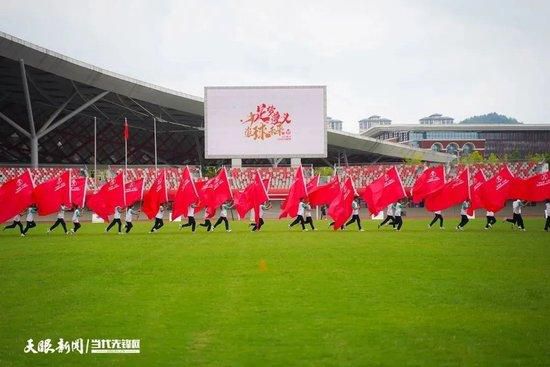 双腿绑在调教台上调教h
