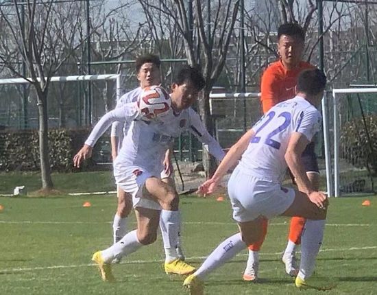 日韩精品久久久久久久电影竹菊