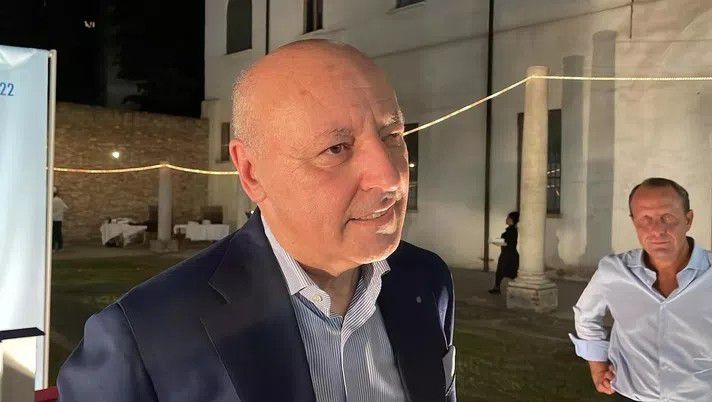 丰满继母
