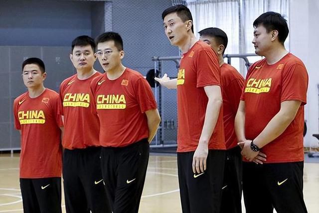 动漫人物桶动漫人物游戏